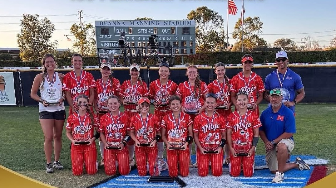 Mojo Pardue Team picture after winning 16U  Platinum PGF Nationals